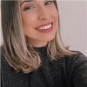 Formada em Ciências Biomédicas